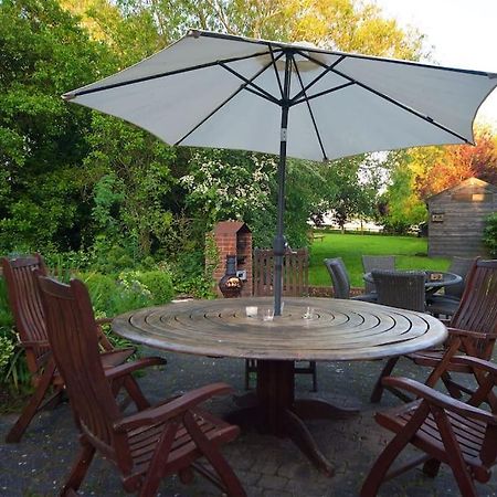 Stunning Barn Conversion Ideal For Large Families Bildeston Exteriör bild