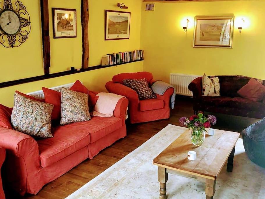 Stunning Barn Conversion Ideal For Large Families Bildeston Exteriör bild