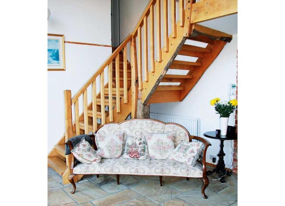 Stunning Barn Conversion Ideal For Large Families Bildeston Exteriör bild